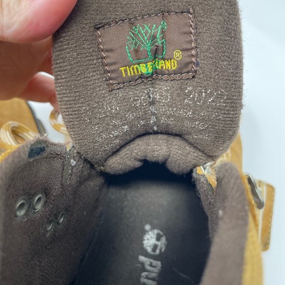 Timberland tan ankle work boots fairly worn - Picture 5 of 5